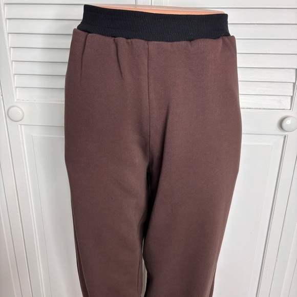 New WEWOREWHAT Colorblocked Slim Leg Jogger in Brown Size Medium - Picture 3 of 10